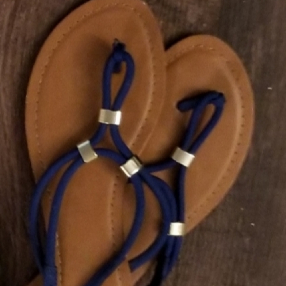 Like new super cute American eagle shoes